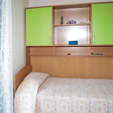 Holiday Lalzi Bay 29 Jube