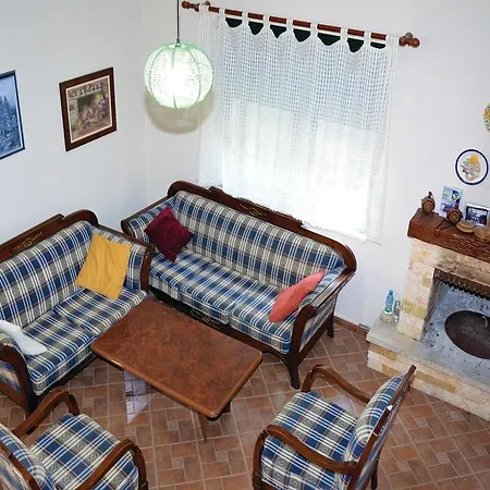 Holiday Lalzi Bay 29 * Jube